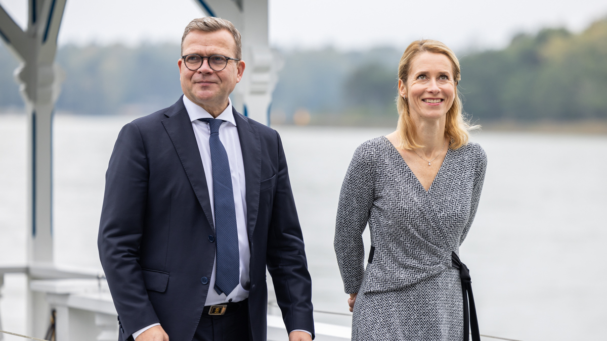 I foto Finlands statsminister Petteri Orpo och Estlands premiärminister Kaja Kallas.