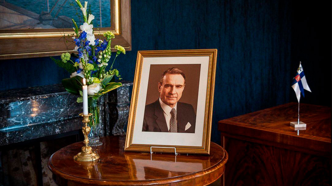 President Mauno Koivisto får ett minnesmärke